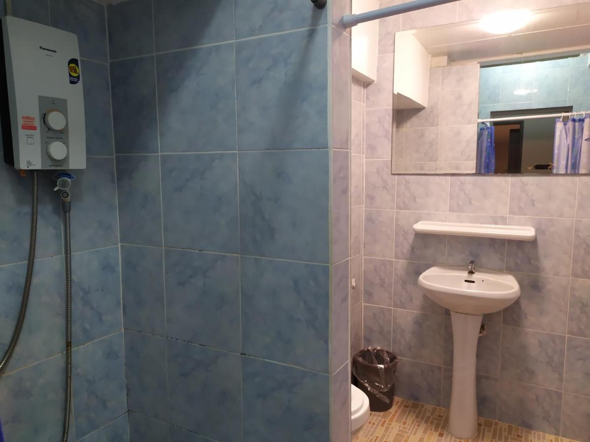 Hooman Hostel Chiang Mai Exteriör bild